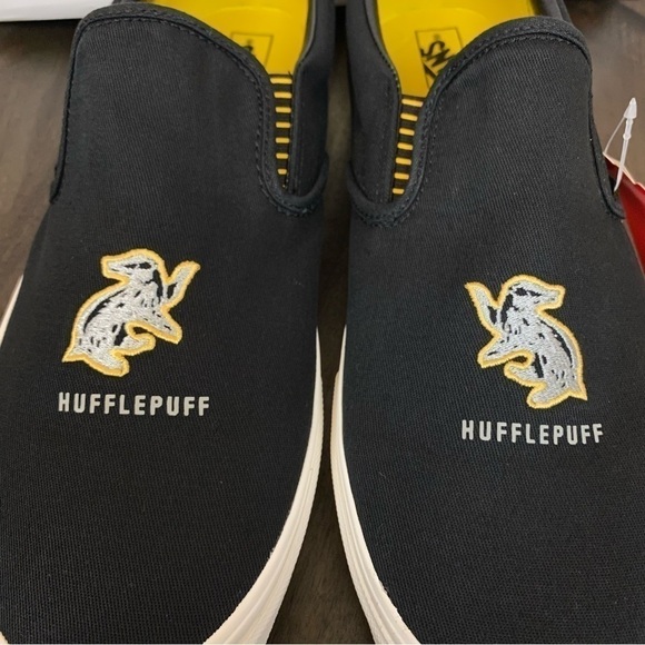 Vans x Harry Potter Huffle Puff‎ Classic Slip on Sneakers Size 13 Men - Picture 9 of 13